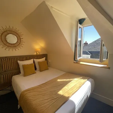 Le - De Charme 2* Trouville-sur-Mer