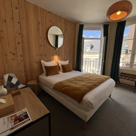Hotel Le - De Charme 2*
