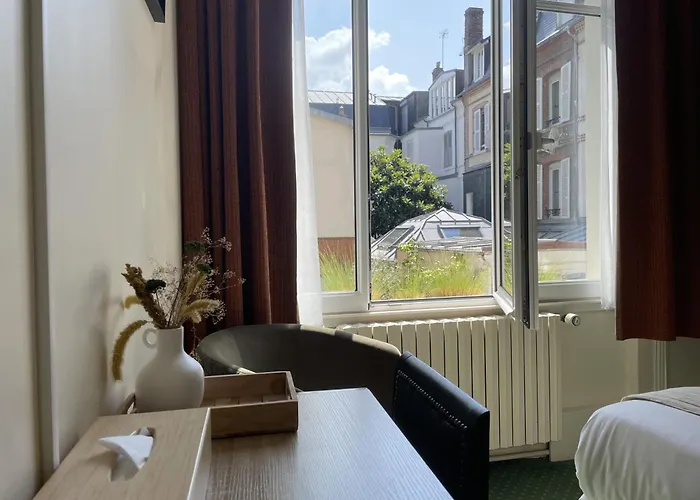 Le - De Charme 2* Trouville-sur-Mer