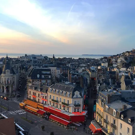 Le - De Charme 2* Trouville-sur-Mer