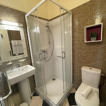 Le - De Charme Hotel 2*
