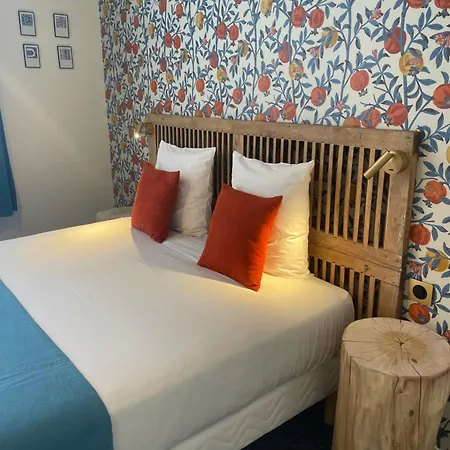Le - De Charme Hotel 2*