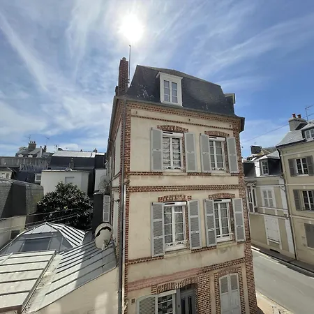 Le - De Charme Hotell 2*