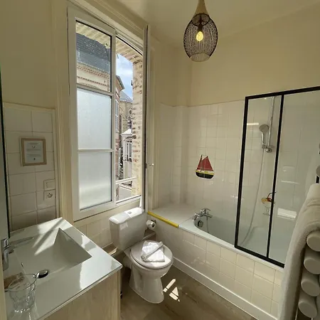 Le - De Charme ホテル トルヴィル＝シュル＝メール