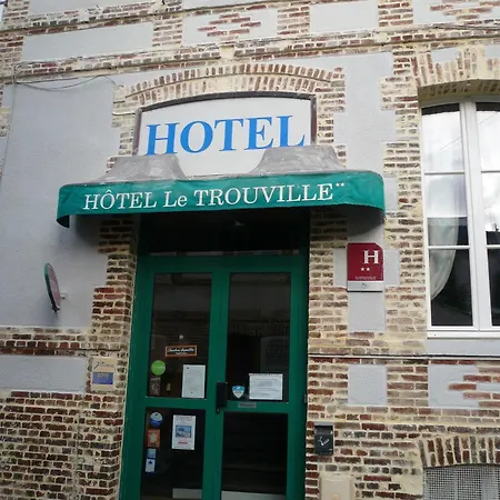 Le Hotel