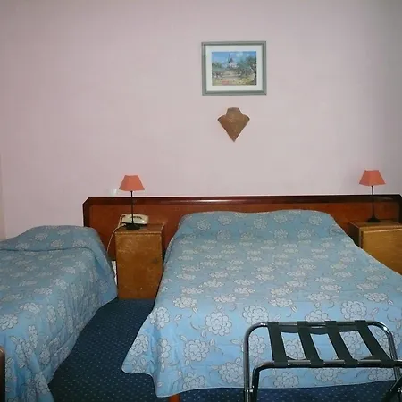 Le - De Charme Hotel 2*